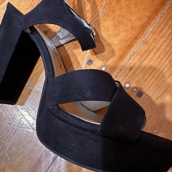 Anne Klein Lalima Sandals size 9 - Picture 7 of 7